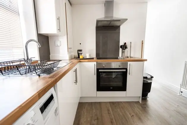 Spacious - Central 2 Bed Apartment - Mutfak