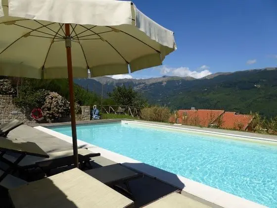 Spacious Chalet in Cutigliano With Swimming Pool - Havuz