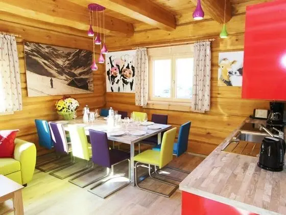 Spacious Chalet in Kaprun with Hot Tub - Yerinde Yemek