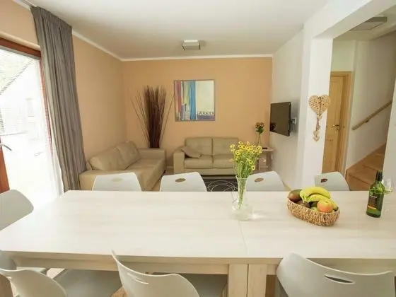 Spacious Chalet in Residential Area, Modern, Luxury Interior, Large Terrace - Yerinde Yemek
