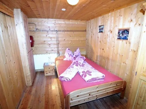 Spacious Chalet with Sauna near Ski Area in Wolfsberg - Oda