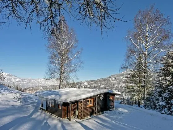 Spacious Chalet in Wörgl-boden near Ski Area - Dış Mekan