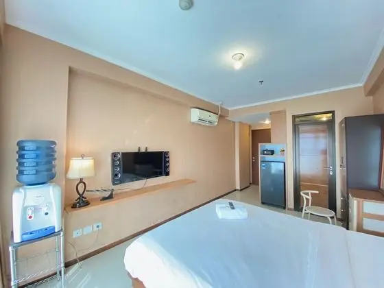 Spacious Chic Studio Room Apartment At Gateway Pasteur - İç Mekan