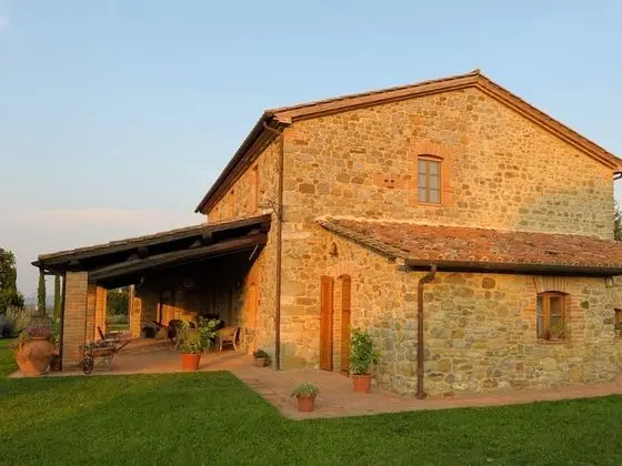 Spacious Villa in Città Della Pieve With Pool