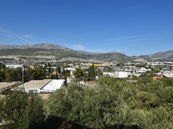 Spacious and Comfortable Apartment, Outside the Historical Centre of Split - Havuz
