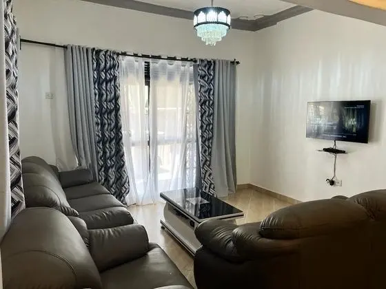 Spacious and Comfortable House in Kampala, Uganda - Öne Çıkan Resim