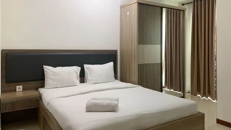 Spacious And Comfy 2Br Apartment Green Bay Condominium