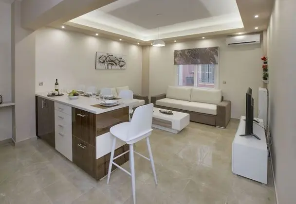 Spacious & Convenient Place near Acropolis Museum by GHH