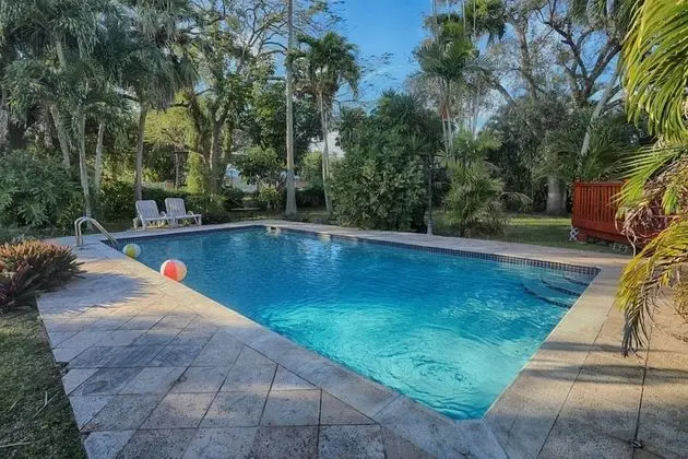 Spacious & Conveniently Located Miami Airport Home