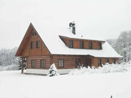 Spacious Cottage With 5 Bedrooms, Woodburning Stove, Sauna, Near Ski Lift