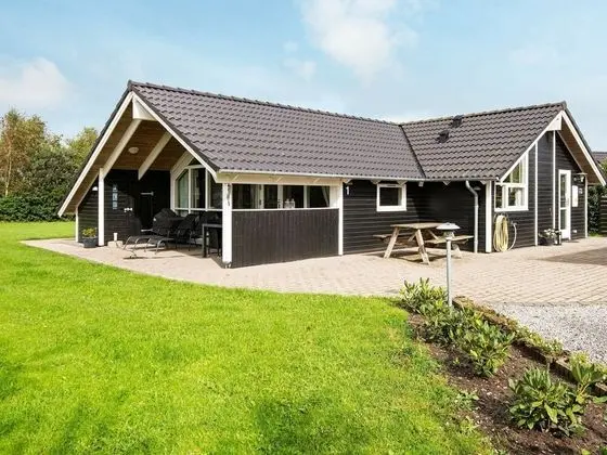 Spacious Cottage in Hemmet With Roofed Terrace