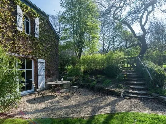 Spacious Cottage in Namur With Backyard and Large Garden - Dış Mekan