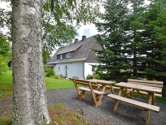 Spacious Cottage in Neuastenberg Sauerland near Ski Area - Dış Mekan