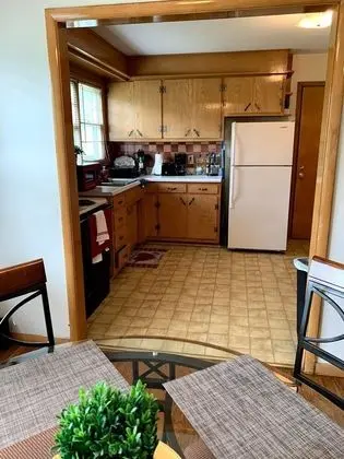 Spacious, Cozy 2 bed Home Near the Stadiums! - Mutfak