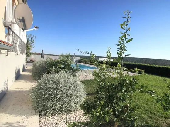 Spacious Villa in Debeljak With Private Swimming Pool - Havuz