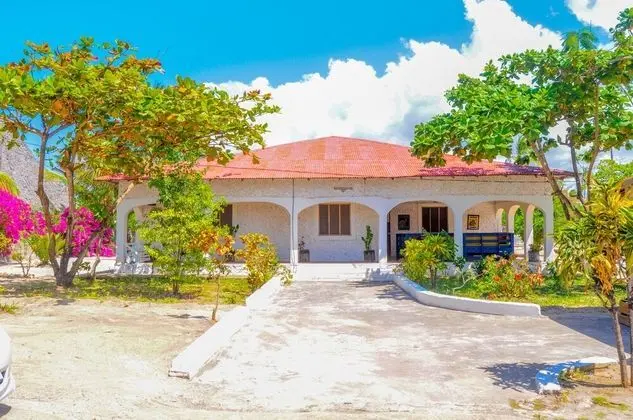 Spacious Dream House Paje