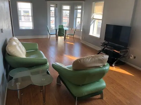 Spacious,elegant 2BR Apartment in Dubuque Downtown - Oda Düzeni