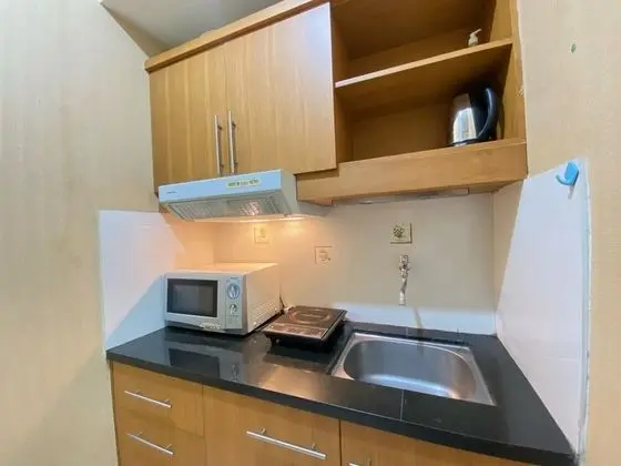 Spacious Executive Studio Room At Majesty Bandung Apartment - Mutfak