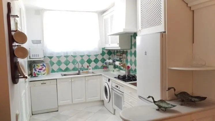 Spacious Family Benahavis Retreat - Mutfak