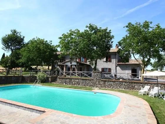 Spacious Farmhouse in Bagnoregio With Swimming Pool - Dış Mekan