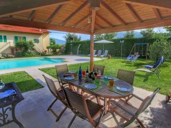 Spacious Farmhouse in Castiglion Fiorentino With Pool - Dış Mekan