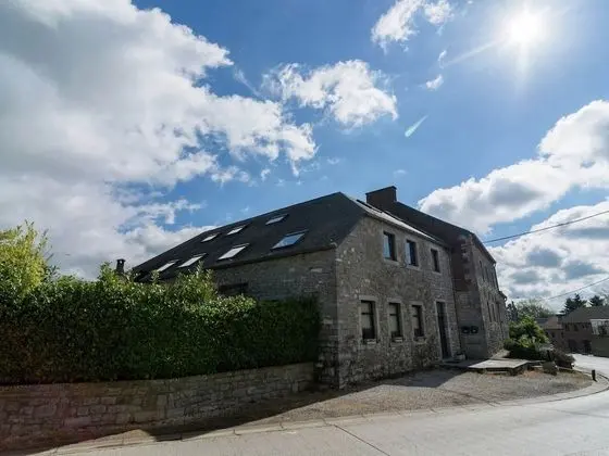 Spacious Farmhouse in Fontenelle With Garden