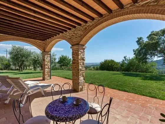 Spacious Farmhouse in Suvereto With Veranda