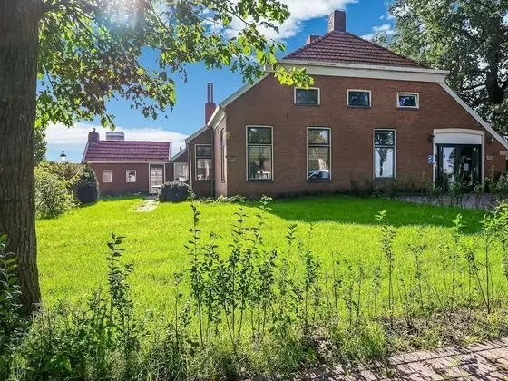 Spacious Farmhouse in Tweede Exloërmond With Patio