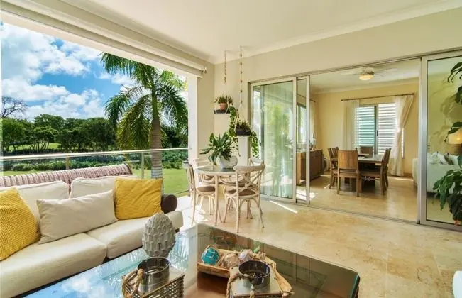 Spacious and Fully-equiped Apartment With Golf Course View in Exclusive Beach Resort - Oda