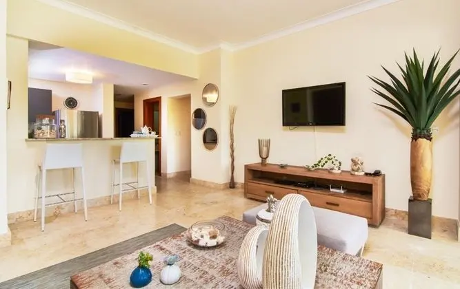 Spacious and Fully-equiped Apartment With Golf Course View in Exclusive Beach Resort - Oda