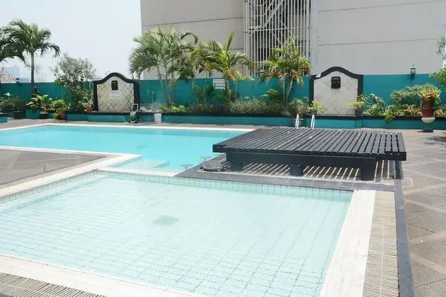 Spacious and Good 3BR Pangeran Jayakarta Apartment