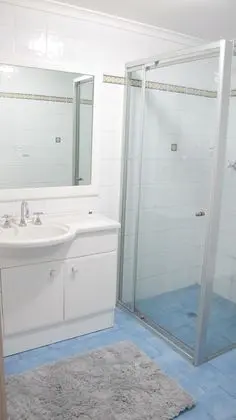 Spacious Ground floor apartment Unit 28 - Banyo Tipleri