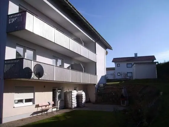 Spacious Holiday Apartment in the Southern Bavarian Forest With Balcony - Dış Mekan