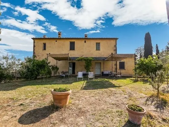 Spacious Holiday Home in Celle Sul Rigo With Pool