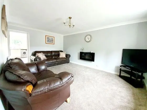 Spacious Holiday Home Closeby The River