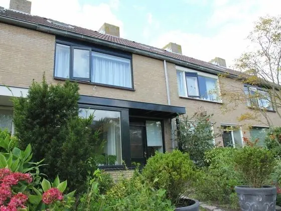 Spacious Holiday Home in Egmond aan den Hoef With Garden