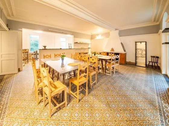 Spacious Holiday Home in Falaën With Garden - Yerinde Yemek