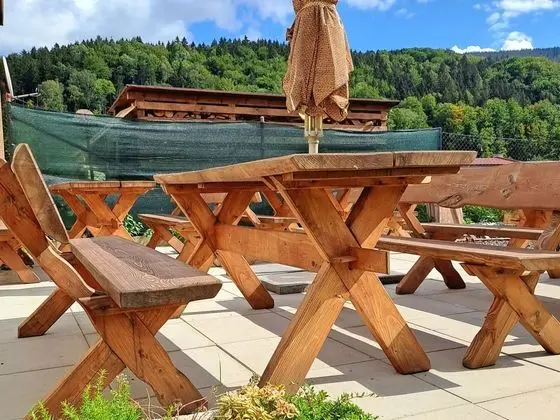 Spacious Holiday Home in Horní Maršov With Barbecue - Dış Mekan