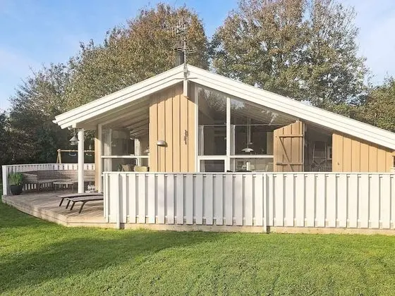 Spacious Holiday Home in Humble With Sauna