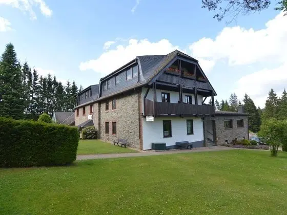 Spacious Holiday Home in Kalterherberg With Sauna and Garden - Öne Çıkan Resim