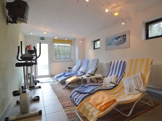 Spacious Holiday Home in Kalterherberg With Sauna and Garden - Spa