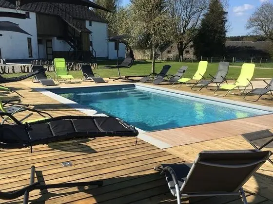 Spacious Holiday Home La Roche-en-ardenne With Pool