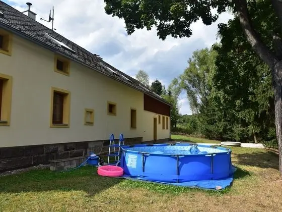 Spacious Holiday Home in Lampertice With Swimming Pool - Havuz