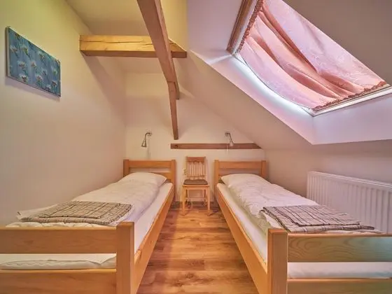 Spacious Holiday Home in Lampertice With Swimming Pool - Oda