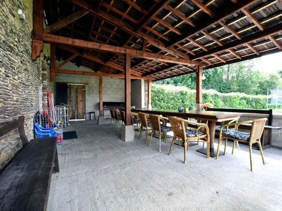 Spacious Holiday Home in Lierneux With Garden - Yerinde Yemek
