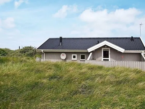 Spacious Holiday Home Nearby the National Park Loonse en Drunese Duinen