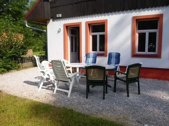 Spacious Holiday Home in Rudník With Garden - Dış Mekan