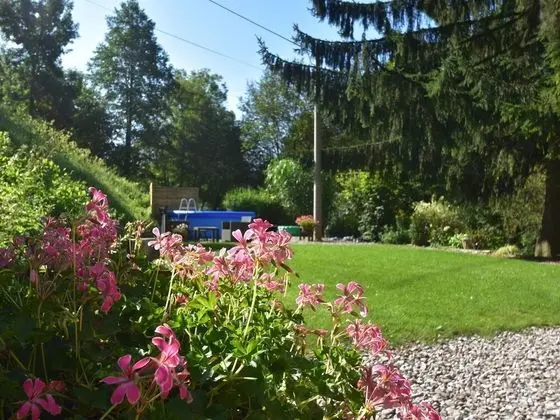 Spacious Holiday Home in Rudnik With Private Pool - Dış Mekan
