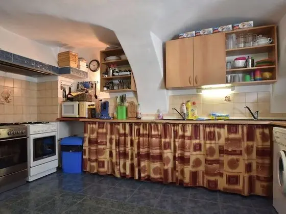 Spacious Holiday Home in Rudnik With Private Pool - Mutfak