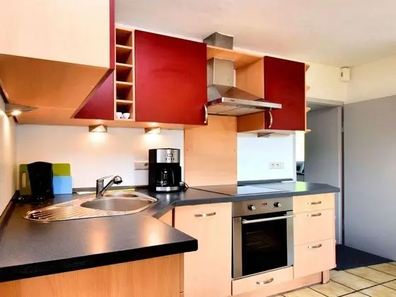 Spacious Holiday Home in Saint Vith With Terrace - Mutfak